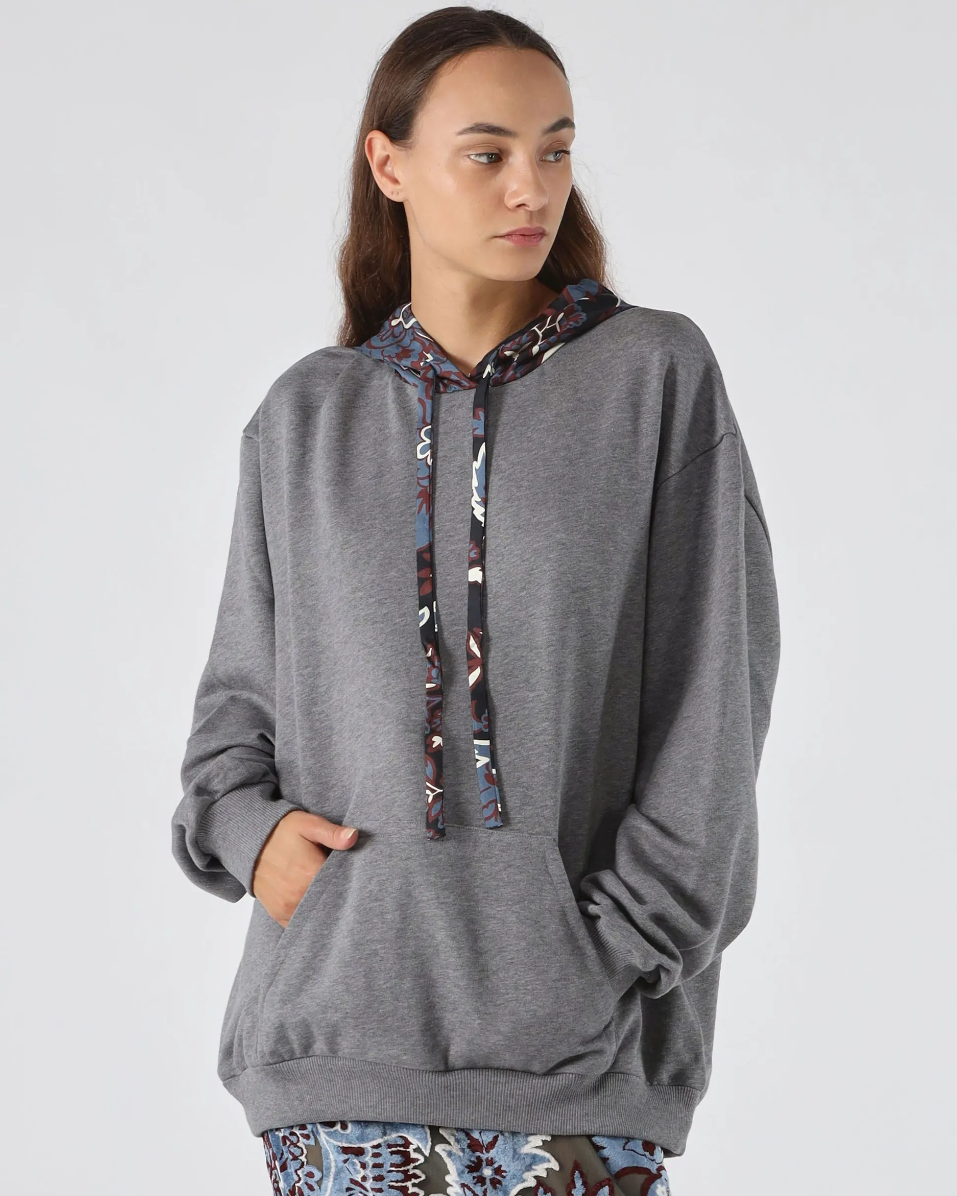 felpa_con_cappuccio_of_gr_2.webp Felpa con cappuccio of Grigio color for only 650 in Donna - Abbigliamento - Felpe - Felpe con Cappuccio - Saldi - Saldi - Abbigliamento - Black Week - Black Friday - Flash Promo - Special Price at Main Website Store, Main Website.