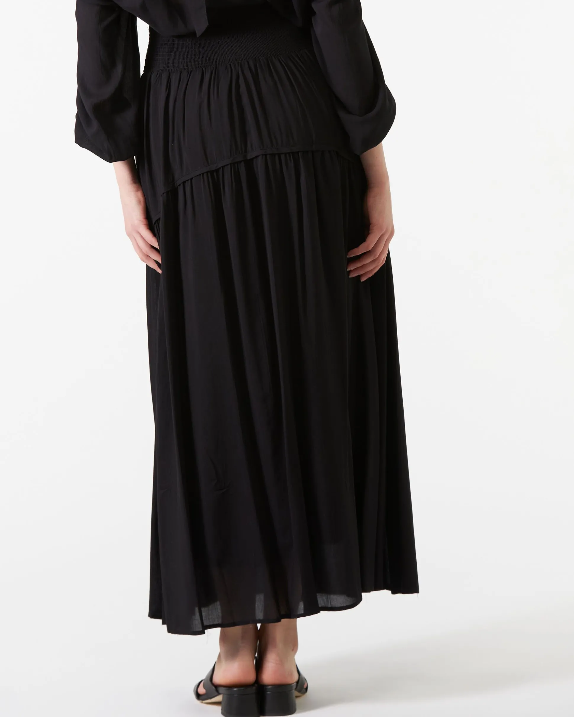 gonna_filder_relish_di_co_4.webp Gonna Filder Relish di colore nero