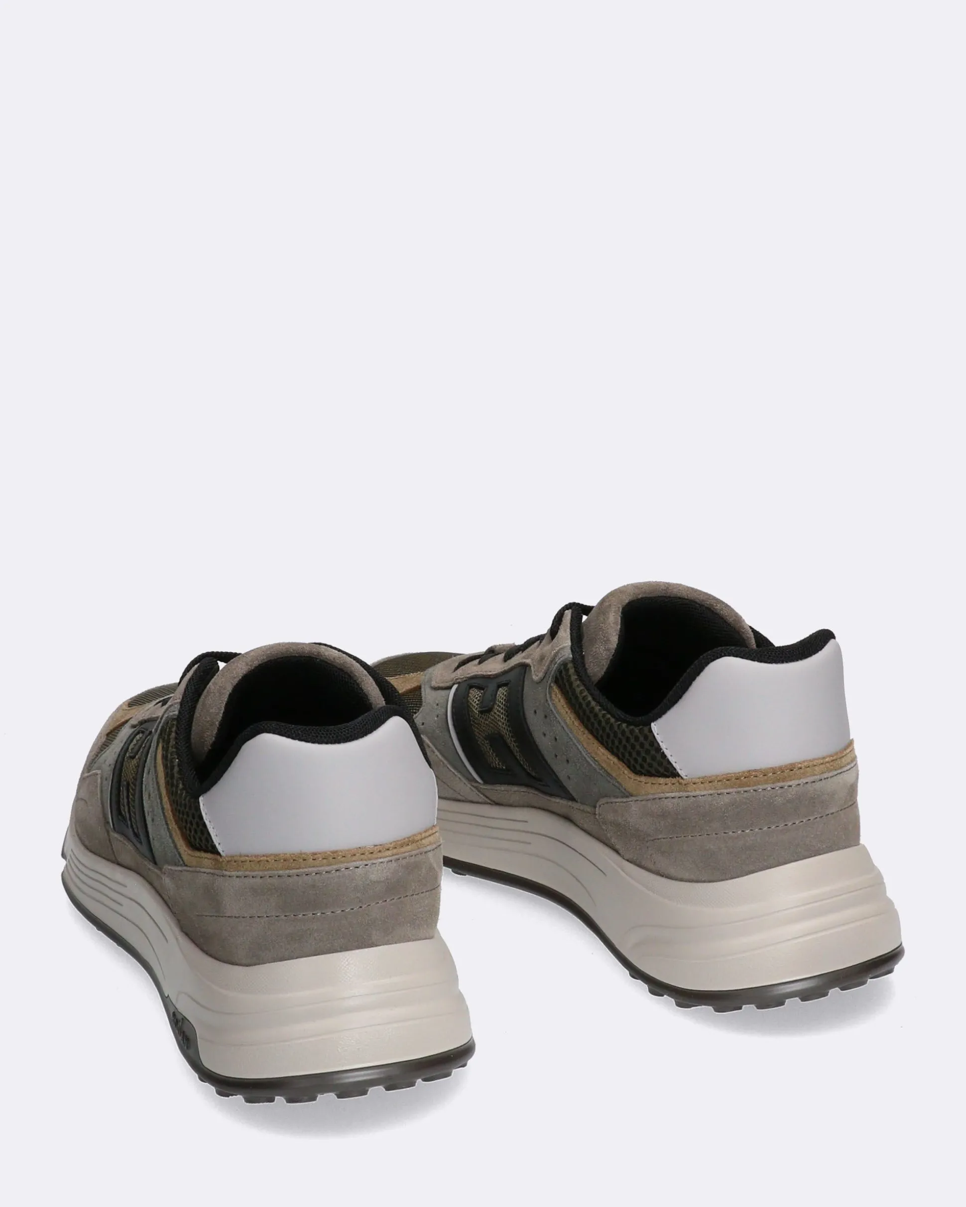hogan_hyperlight_allaccia_3.webp Hogan Hyperlight allacciato H