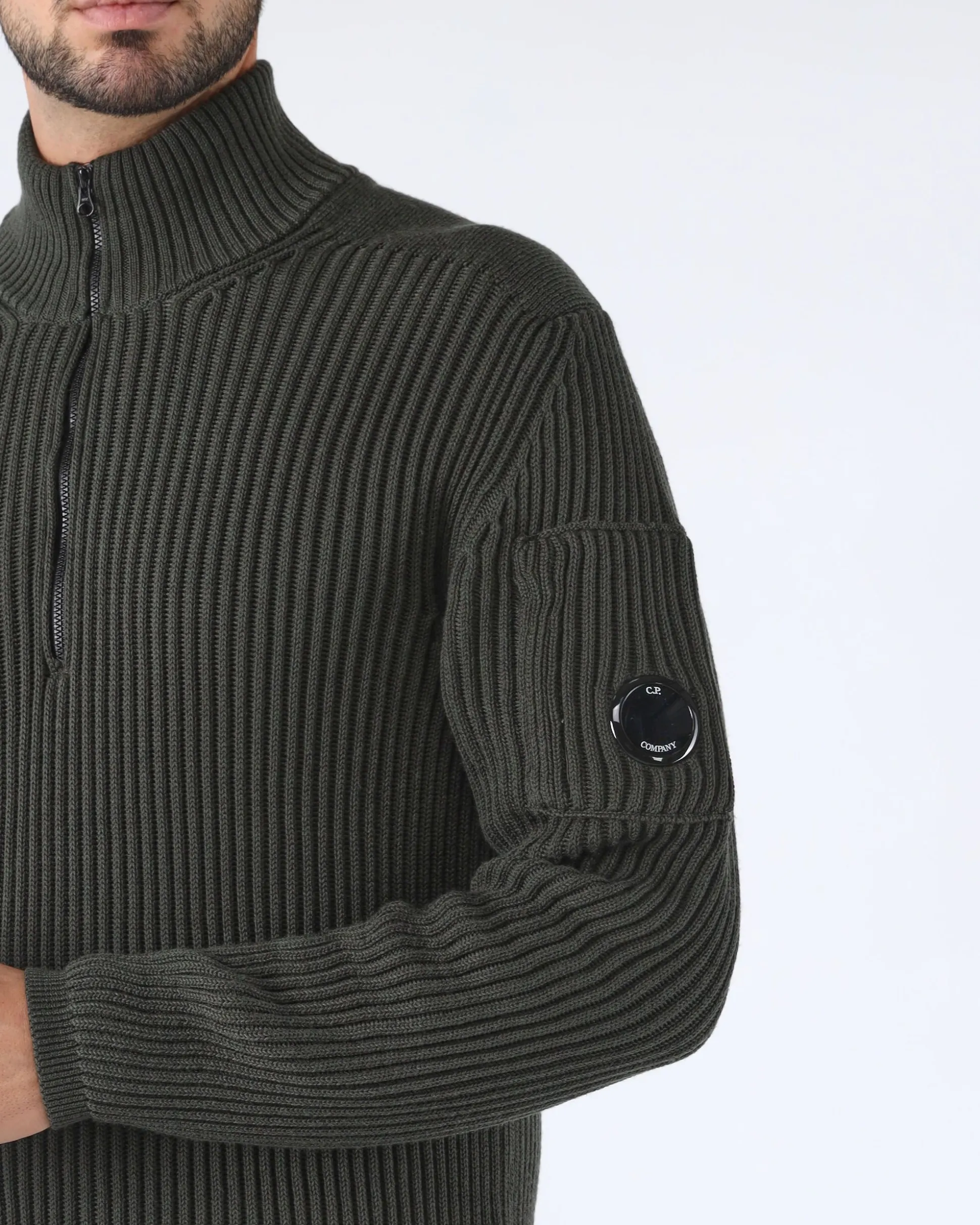 Knitwear re-wool
