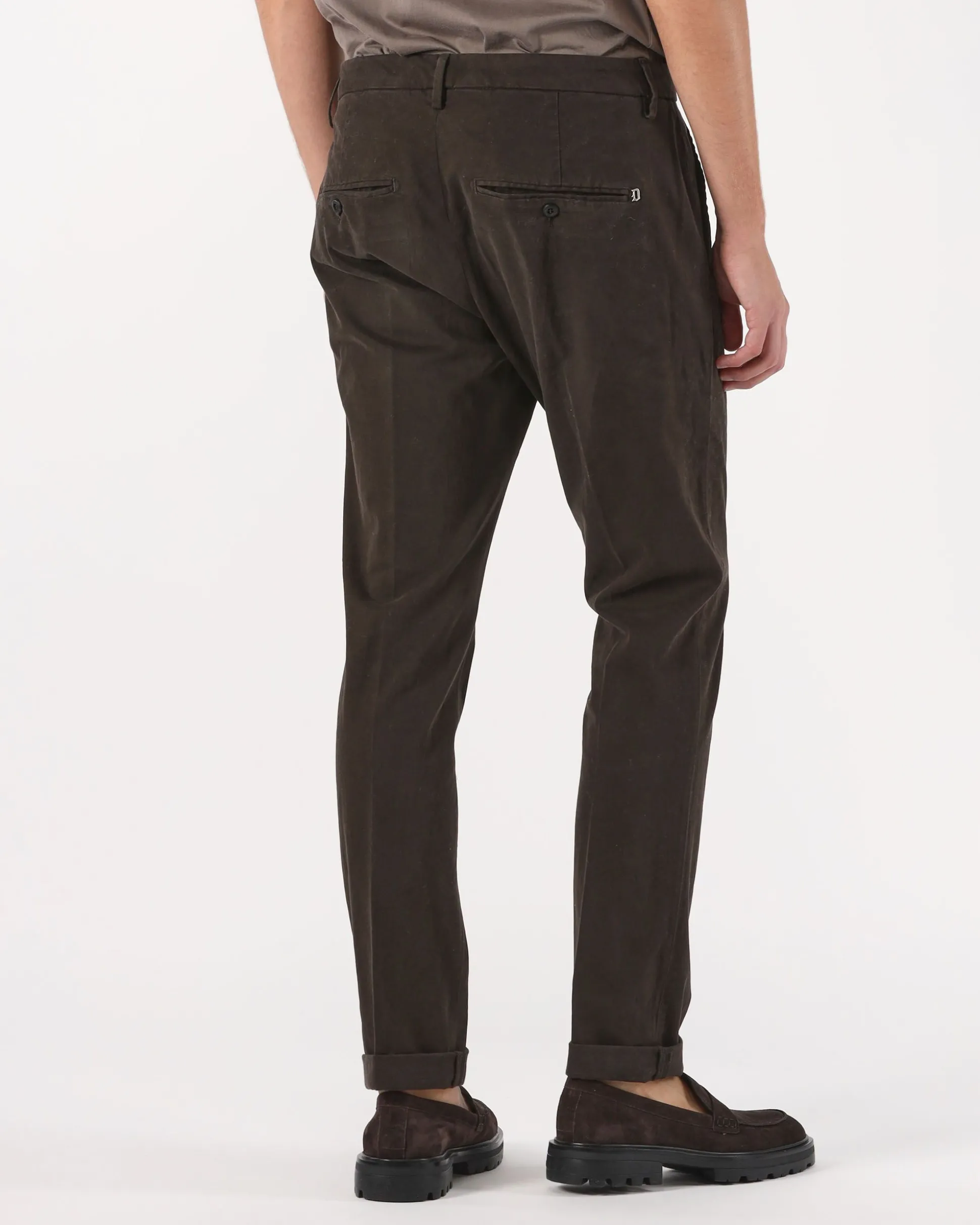 pantaloni_gaubert_slim_in_4-2.webp Pantaloni Gaubert slim in gabardina mano calda.
