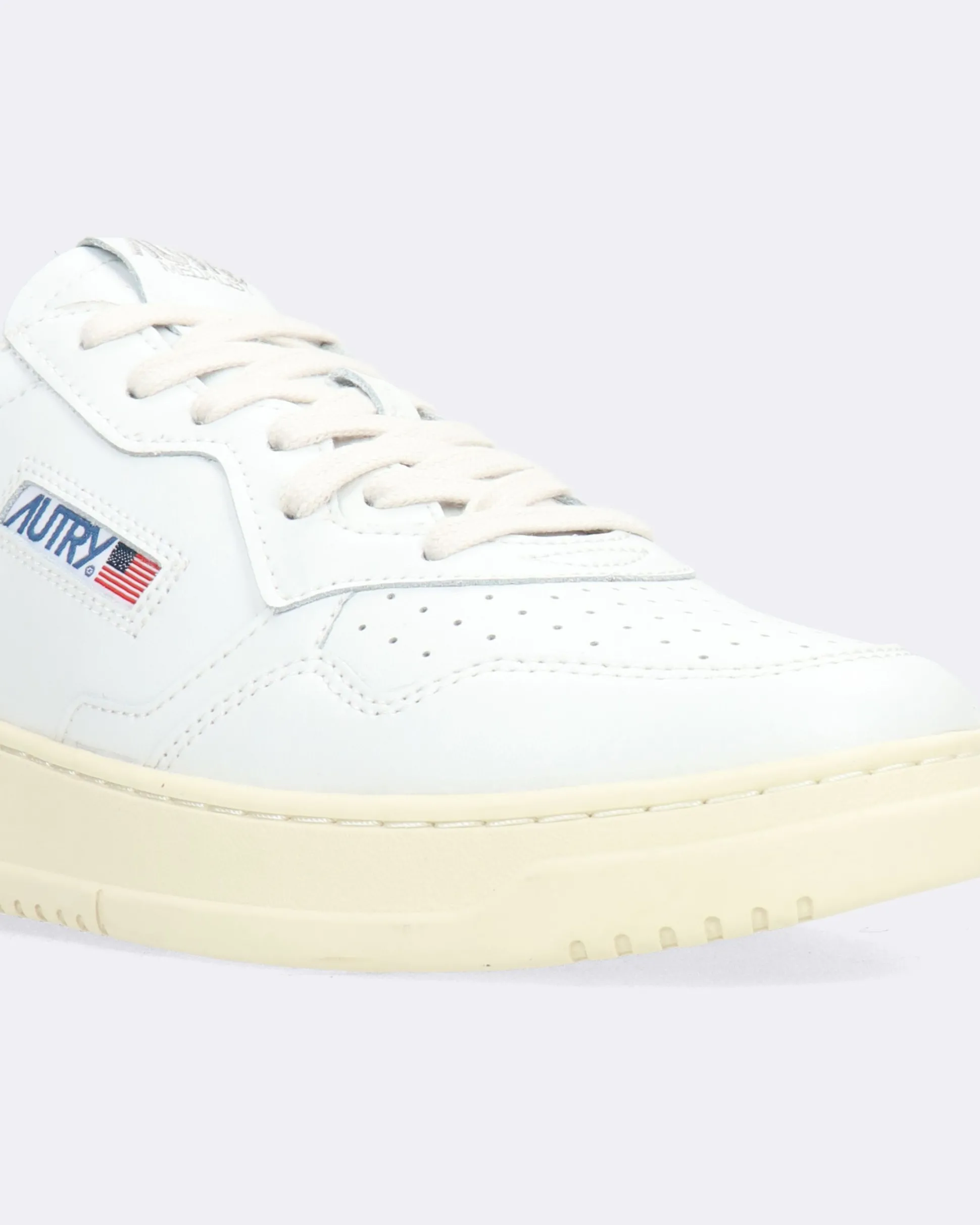 Sneakers medalist colore bianco con talloncino giallo